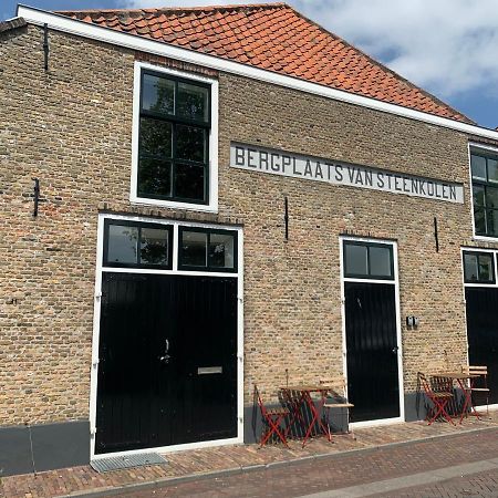Pakhuis Aan De Haven - Bakboord Zierikzee Kültér fotó